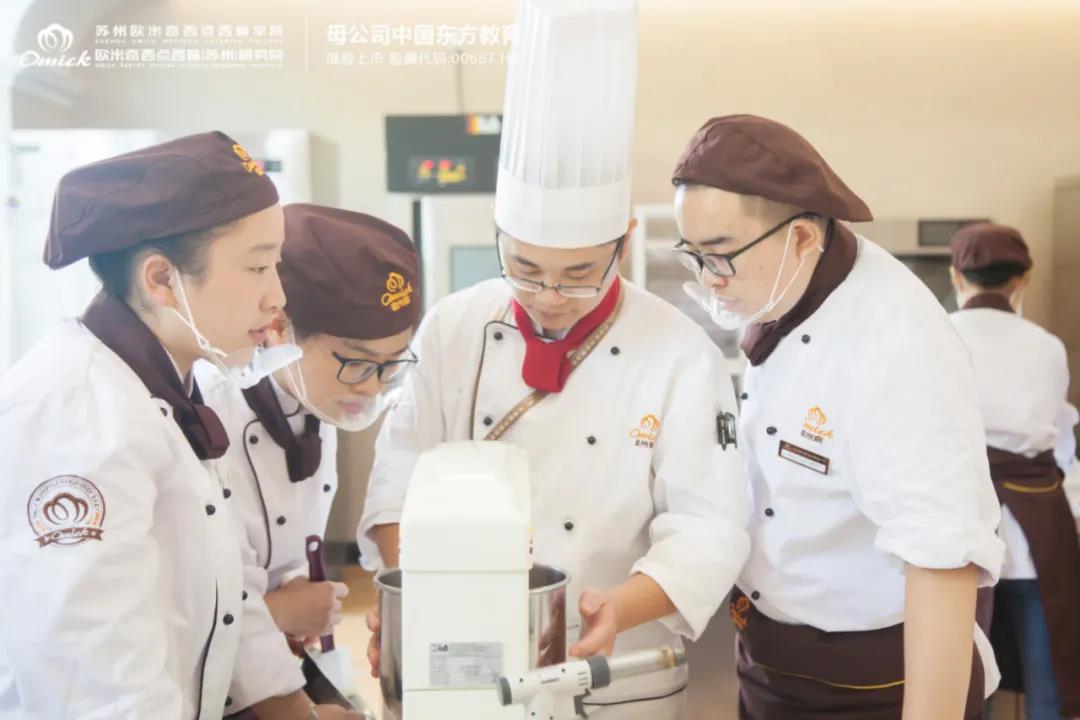 阿迪达斯都关店了!疫情之下,什么行业冲最小