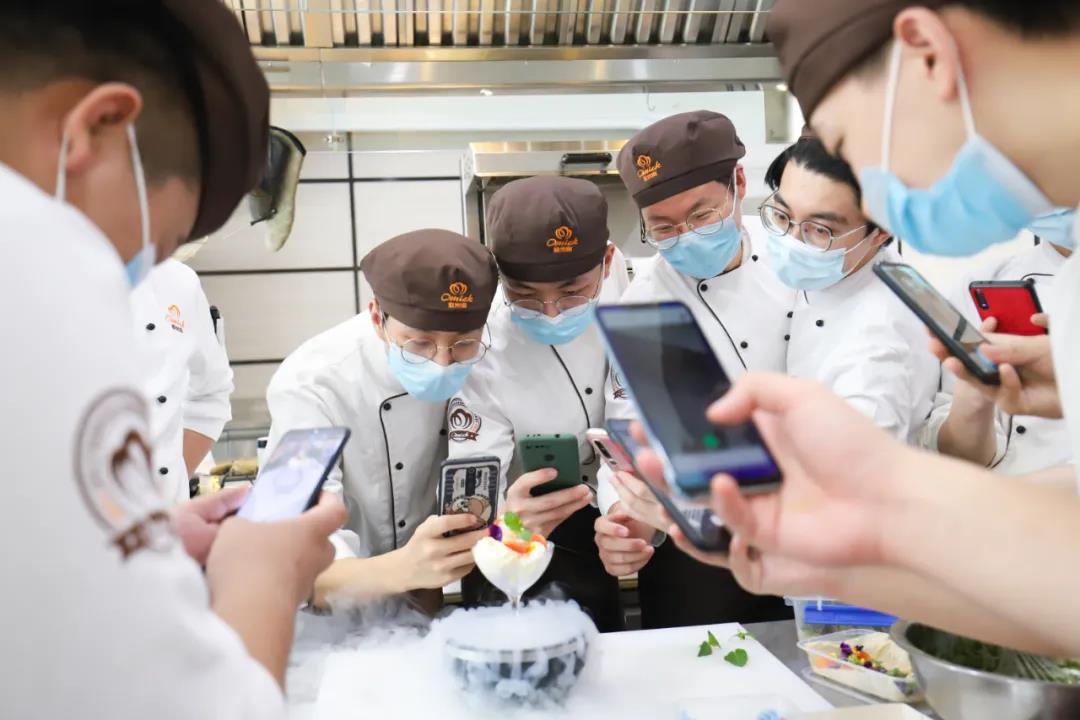 初高中男生选什么专业好?西餐料理了解一下!